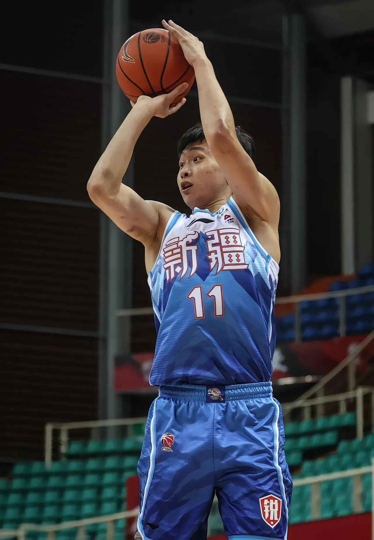 九游体育比分数据 独行侠观众热烈欢呼！，TheShy迎来五赛季出色发挥比赛高潮迭起