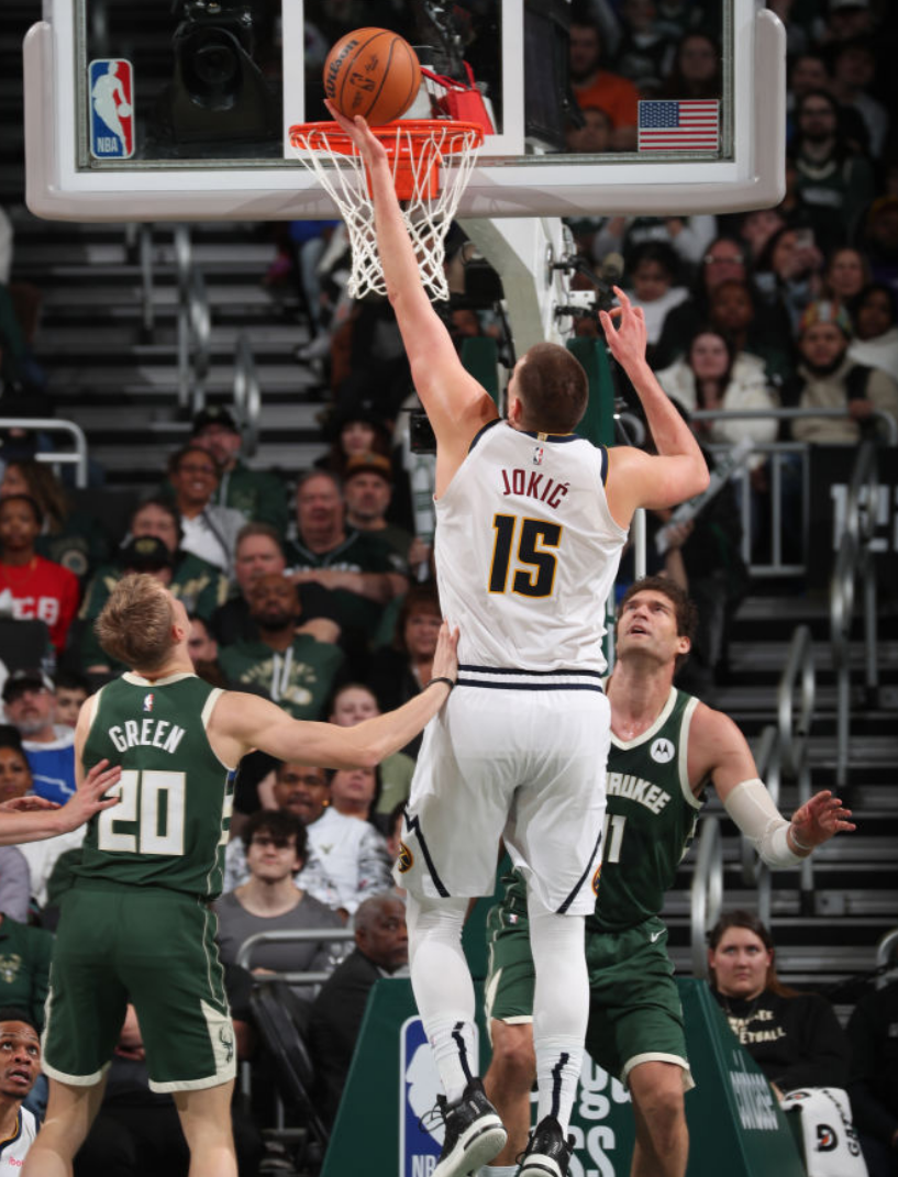 九游体育比分数据赛前丹佛掘金备战NBA常规赛，战术微调细节曝光，悬念犹存，更衣室氛围转暖的简单介绍